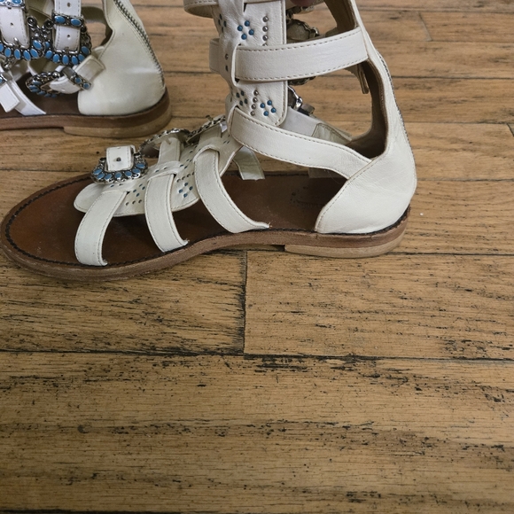 Zadig & Voltaire White Sandals with Blue Accents - Picture 7 of 10